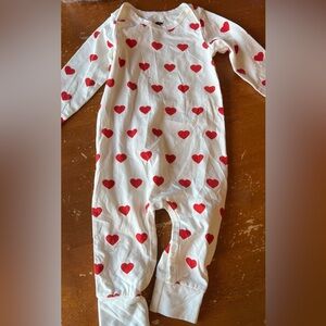 Monica and Andy Heart print one piece pajamas 9-12m